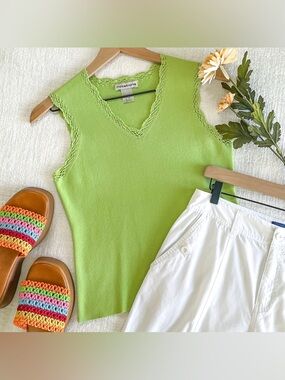 Vintage sleeveless knit top.
